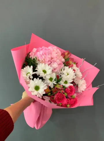 Букет «Нежные объятия» от интернет-магазина цветов в 