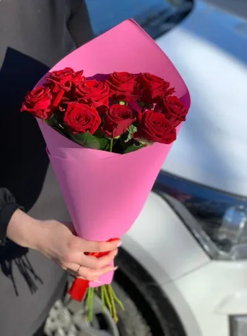 9 роз с оформлением от интернет-магазина цветов в 