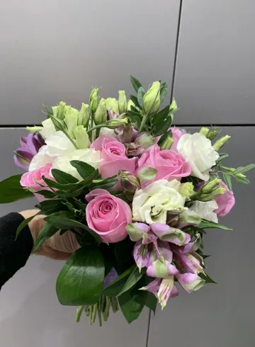 Свадебный букет невесты 3 от интернет-магазина цветов в 