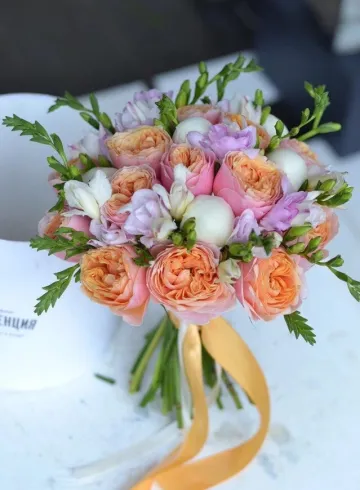 Свадебный букет невесты 9 от интернет-магазина цветов в 