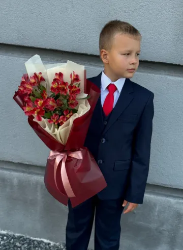 Букет «Бархатный сезон» размер S от интернет-магазина цветов в 