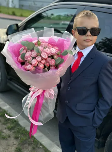 Букет к 1 сентября №2 размер L от интернет-магазина цветов в 