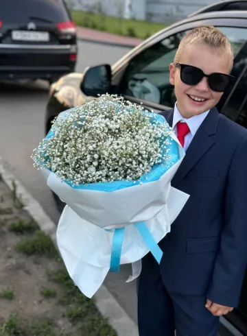 Букет к 1 сентября №3 размер M от интернет-магазина цветов в 