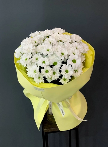 Букет из 7 хризантем от интернет-магазина цветов в 