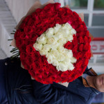 Коробка с 51 розой от интернет-магазина «Ромашка»в Ульяновске