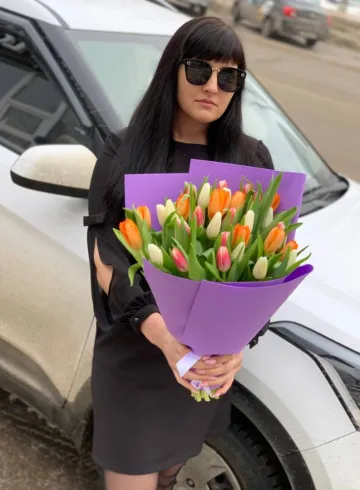 35 тюльпанов Премиум в фоамиране от интернет-магазина цветов в 